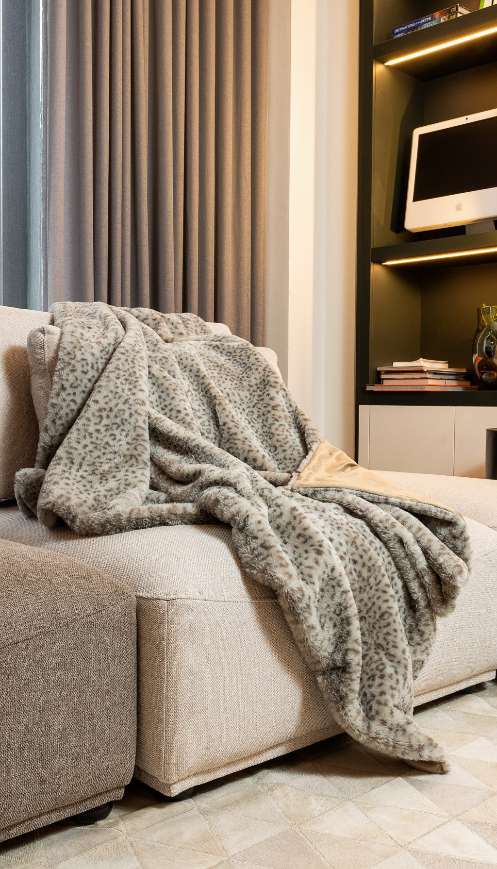 50" X 60" Brown and Taupe Faux Fur Animal Print Plush Throw Blanket-4